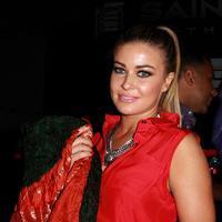 Carmen Electra - Celebrities wearing Exclusively In scarves at Saints Row